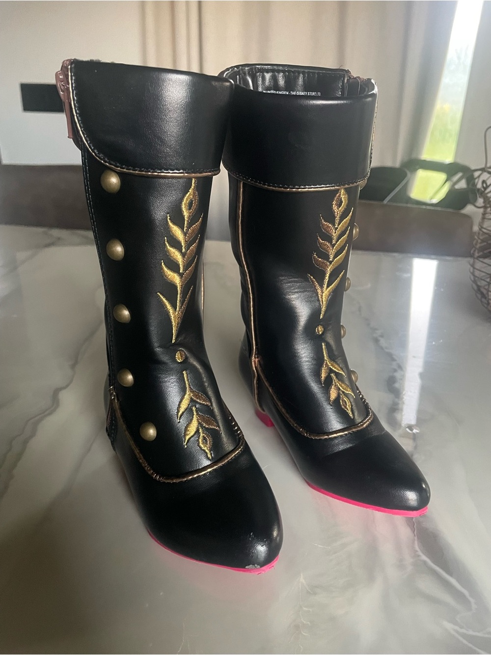 Disney Anna Frozen 2 Adventure Costume Boots size 7/8